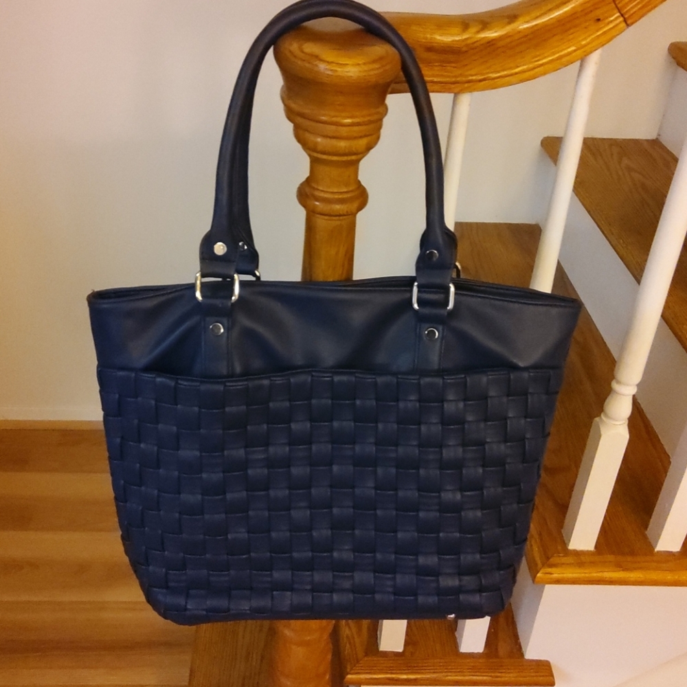 Neiman Marcus navy blue tote/shoulder bag. NWT